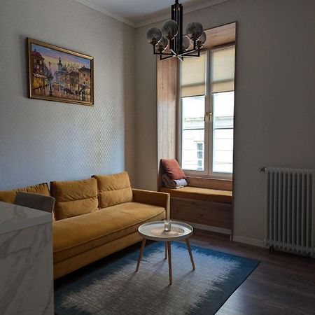 V.I.P Apartments Dominikanos Lviv Eksteriør bilde