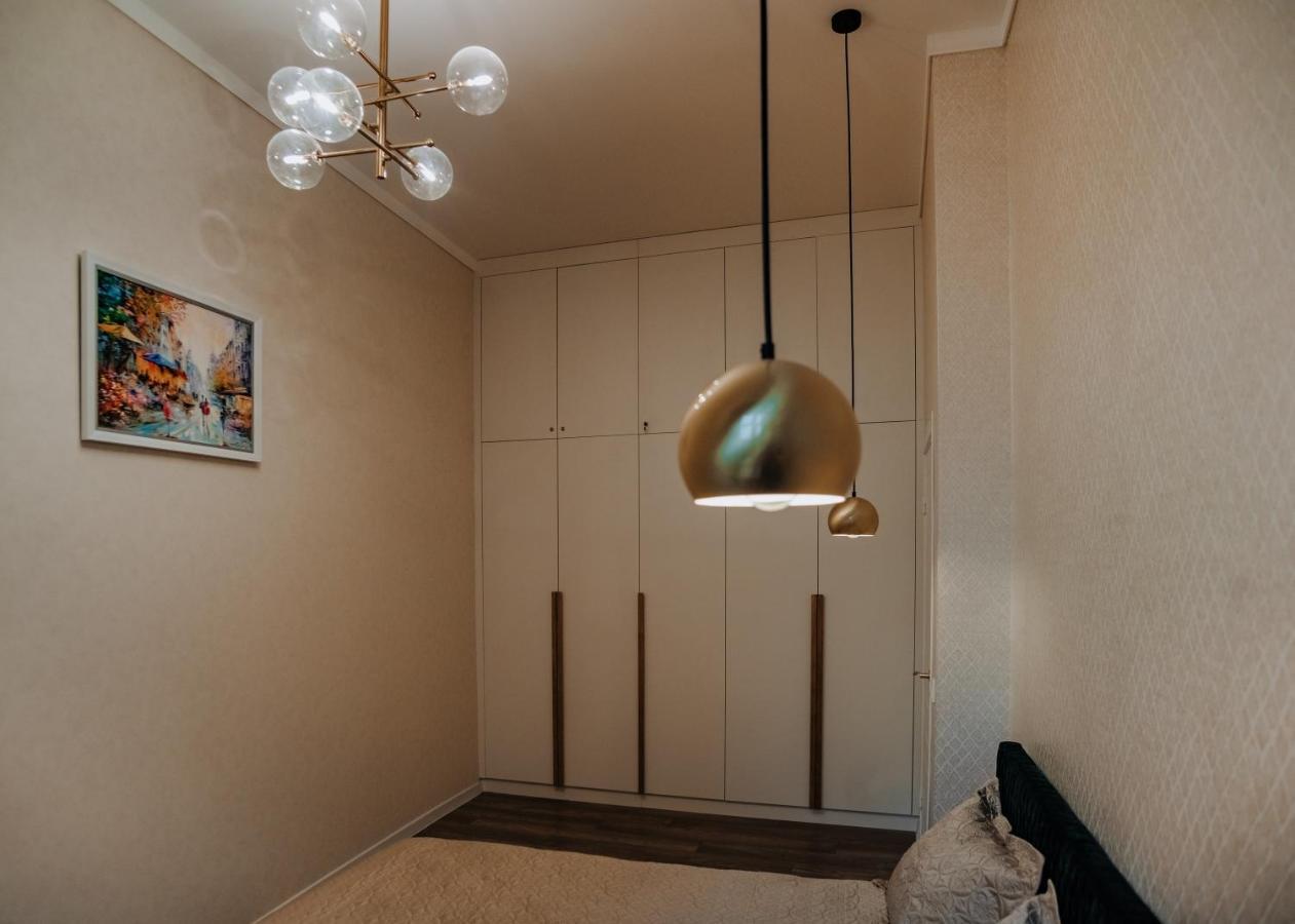 V.I.P Apartments Dominikanos Lviv Eksteriør bilde